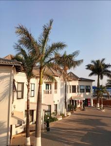 Labelva court Mosi oa tunya