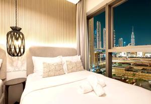 Premium Private Room in Luxury Apartment Downtown Dubai Near Metro