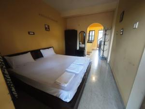 Carvalhos Regina 100 mtrs Patnem beach