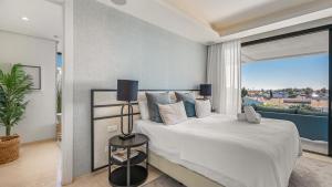 VACATION MARBELLA I Villa Fleur, Rooftop Hot Tub, Heated Pool, Sauna, Cine, GYM, Sea View, Close to The Beach