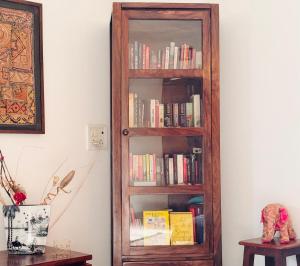 The YelloMello House 1BHK fast Wi-Fi AC Pet-Friendly Cosy Cottage