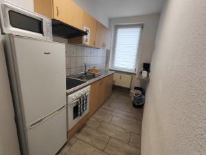 schöne 4 Raum, 4 - 8 Bett FeWo in Schönebeck