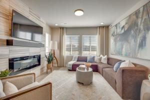 Elevated Home in North Colorado Springs with Patio