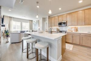 Elevated Home in North Colorado Springs with Patio