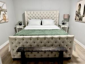 The Oak & Iron Suite