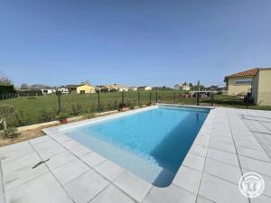 Maison avec piscine et clim - 4 pers. - FR-1-616-553