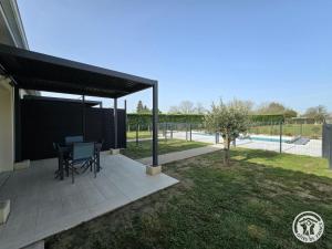 Maison avec piscine et clim - 4 pers. - FR-1-616-553