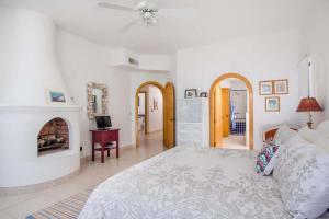 Beach Front Home in Las Conchas Casa Frida