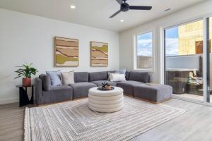 Sleeps 26, Hot Tub, Outdoor lounge