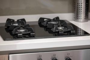 Peninsula One High Floor Apartment with beautiful Burj Khalifa and Canal Views