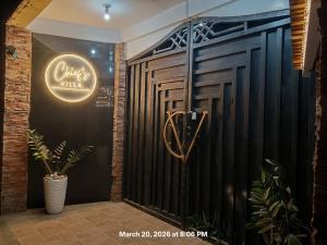 Chiefs Villa Malapascua Island Dorm with Hot Shower & Outdoor Kitchenette