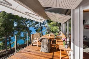 Luxura Villa Azure Bay seaside, heated pool