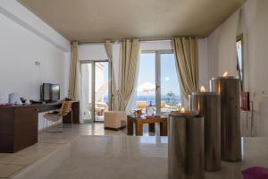 Antinea Suites Hotel & Spa Santorini Greece