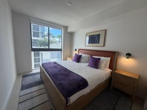 Downtown Miami Condo Near Bayside w Free Parking