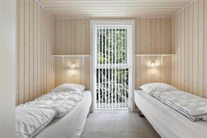 11843-Nykobing-Sj-Klint-Strandvej-16