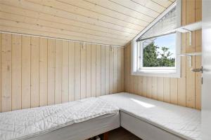 11843-Nykobing-Sj-Klint-Strandvej-16