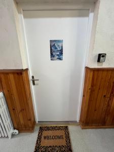 Les Roitelets "MONTAGNARD" - Appartement T2 avec Mezzanine - Thème Montagne - Entièrement NEUF - Classé 3 étoiles - Proche Centre-ville & Thermes - Ménage et Linge de maison INCLUS