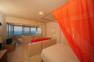 Antinea Suites Hotel & Spa Santorini Greece