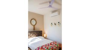 Casa Josefina Authentic Yucatecan Home with Pool & Rooftop