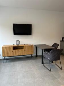 Apartment 171