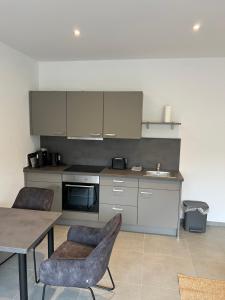 Apartment 171