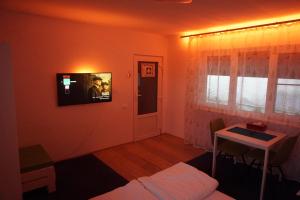 Casuta Bradulet - Aeroport Otopeni & Therme