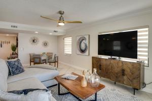 Sleek, Oceanfront Unit in Daytona Beach Shores!