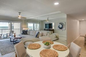 Sleek, Oceanfront Unit in Daytona Beach Shores!