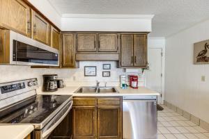 Oceanfront Myrtle Beach Condo Resort-Style Perks!