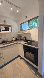 Pichincha! Brand new studio apartment!
