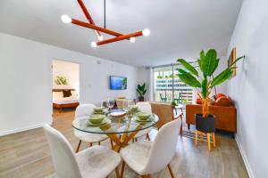 Dazzling Views in Brickell