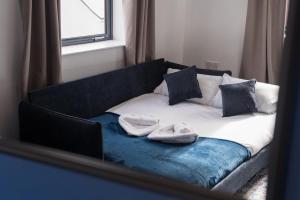 Contractor Apartment with Free Parking in Wolverhampton