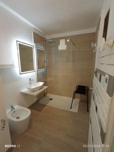 Chez Mara Elegant Italian style studio