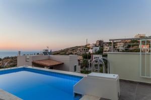 Luxury Chrismina villa - private pool