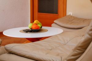 SeaWave Apartment With Parking