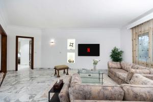 Contemporary 3BR in Almaza Heliopolis -By Beithady