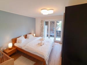 La Riva mit Berg- und Seeblick