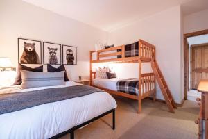 Taluswood Ridge 4 by Outpost Whistler