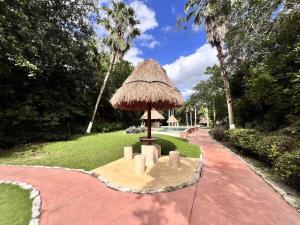 Cozy House with Private Pool 2BD 3BR