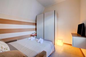 Apt. Gabriella: Studio in the Centre of Laveno - Happy Rentals