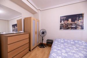 Spacious 5 Bedroom Apartment Near Train and Bus Station