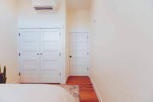 American Hall - Clay Suite