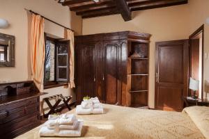 Two-Bedroom Apartment - Poliziano room in Montorio