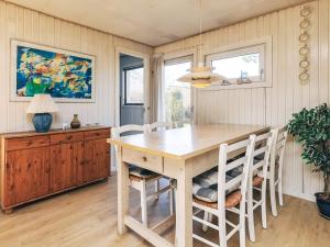 6 person holiday home in Karrebæksminde-By Traum