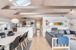 1103-Ringkobing-Frans-Julius-Vej-17