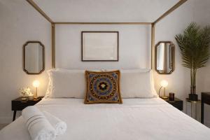 Lux 2BR Skyline by Untitled Stay