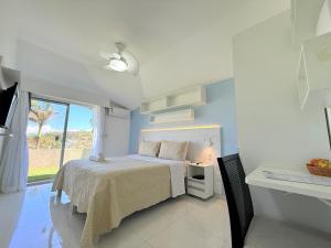 Casa com Piscina e Vista na Praia da Ferradura
