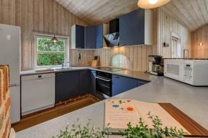 C11514-Hemmet-Tues-Drowt-4