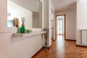 Lilia Elegant Apartment in Rome close Vatican
