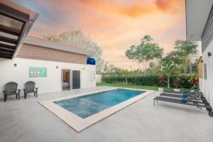 Triskele Ocean & Sky by Vacation Pura Vida